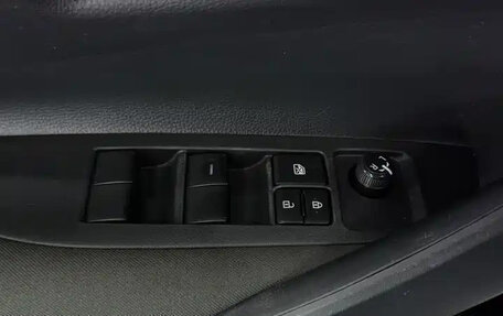 Toyota Corolla, 2023 год, 1 165 000 рублей, 9 фотография