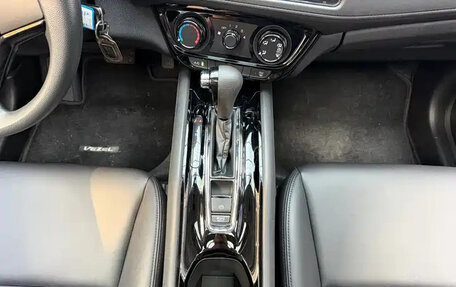 Honda Vezel, 2020 год, 1 305 000 рублей, 4 фотография