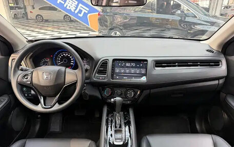 Honda Vezel, 2020 год, 1 305 000 рублей, 7 фотография