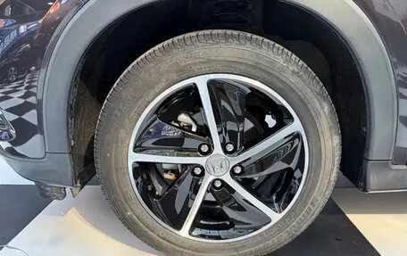 Honda Vezel, 2020 год, 1 305 000 рублей, 11 фотография