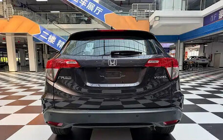 Honda Vezel, 2020 год, 1 305 000 рублей, 19 фотография
