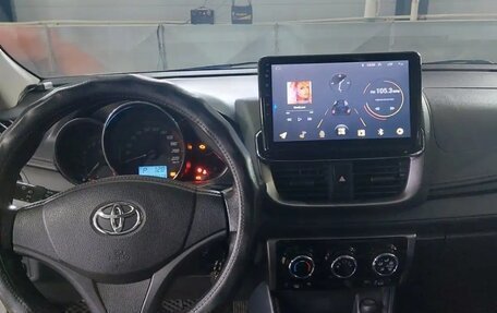 Toyota Yaris XP150 рестайлинг, 2021 год, 1 750 000 рублей, 4 фотография