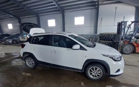 Toyota Yaris XP150 рестайлинг, 2021 год, 1 750 000 рублей, 8 фотография