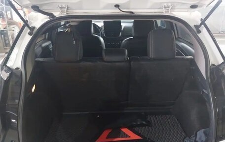 Toyota Yaris XP150 рестайлинг, 2021 год, 1 750 000 рублей, 12 фотография