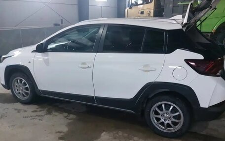 Toyota Yaris XP150 рестайлинг, 2021 год, 1 750 000 рублей, 7 фотография