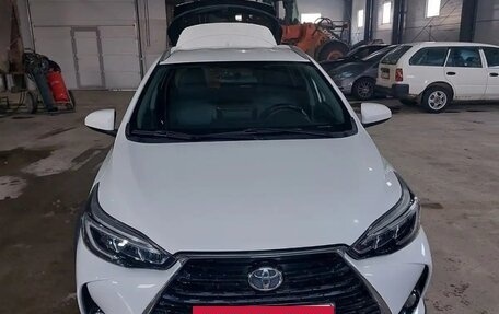 Toyota Yaris XP150 рестайлинг, 2021 год, 1 750 000 рублей, 6 фотография