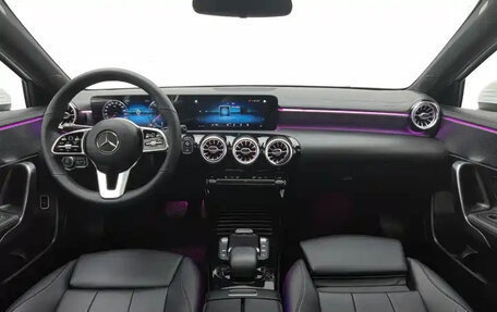 Mercedes-Benz A-Класс, 2021 год, 1 395 000 рублей, 2 фотография