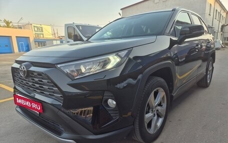 Toyota RAV4, 2022 год, 3 415 000 рублей, 3 фотография