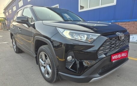 Toyota RAV4, 2022 год, 3 415 000 рублей, 6 фотография