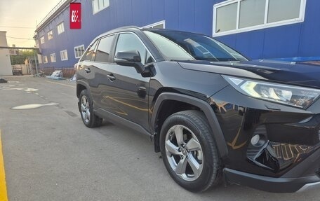 Toyota RAV4, 2022 год, 3 415 000 рублей, 7 фотография