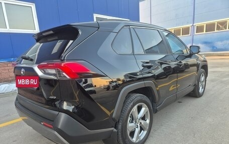 Toyota RAV4, 2022 год, 3 415 000 рублей, 9 фотография