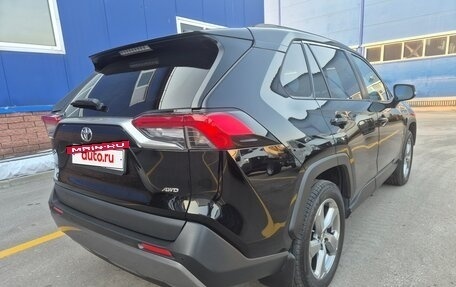 Toyota RAV4, 2022 год, 3 415 000 рублей, 10 фотография