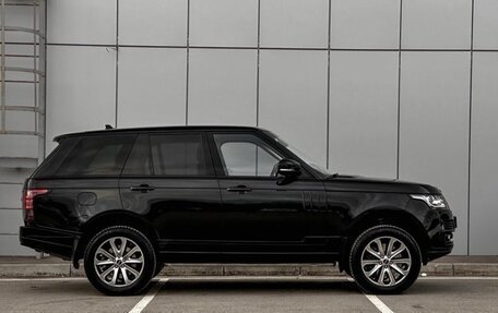 Land Rover Range Rover IV рестайлинг, 2015 год, 3 680 000 рублей, 7 фотография