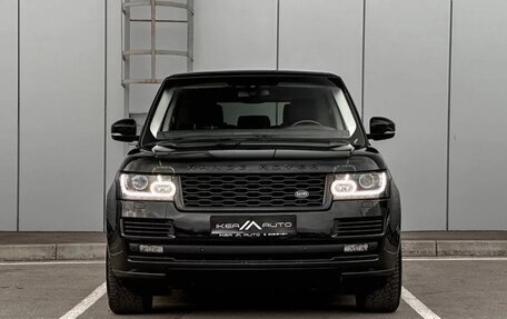 Land Rover Range Rover IV рестайлинг, 2015 год, 3 680 000 рублей, 2 фотография