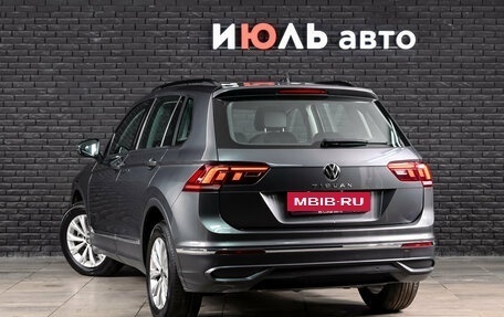 Volkswagen Tiguan II, 2021 год, 2 840 000 рублей, 7 фотография