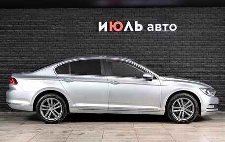 Volkswagen Passat B8 рестайлинг, 2017 год, 1 795 000 рублей, 9 фотография
