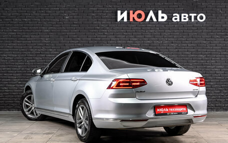 Volkswagen Passat B8 рестайлинг, 2017 год, 1 795 000 рублей, 7 фотография
