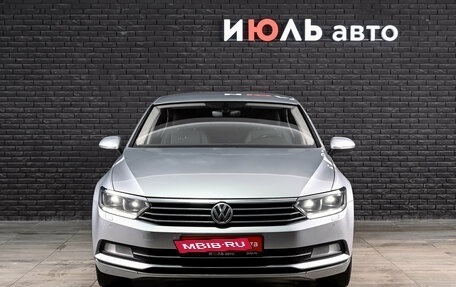 Volkswagen Passat B8 рестайлинг, 2017 год, 1 795 000 рублей, 2 фотография