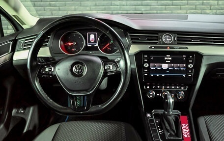 Volkswagen Passat B8 рестайлинг, 2017 год, 1 795 000 рублей, 15 фотография