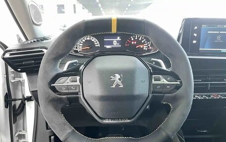 Peugeot 2008 II, 2023 год, 1 260 000 рублей, 8 фотография