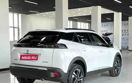 Peugeot 2008 II, 2023 год, 1 260 000 рублей, 5 фотография