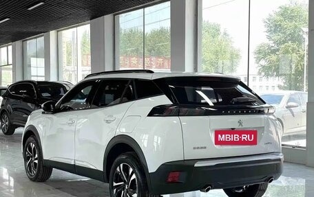 Peugeot 2008 II, 2023 год, 1 260 000 рублей, 4 фотография
