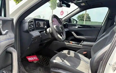 Volkswagen Tiguan, 2025 год, 3 812 444 рублей, 7 фотография