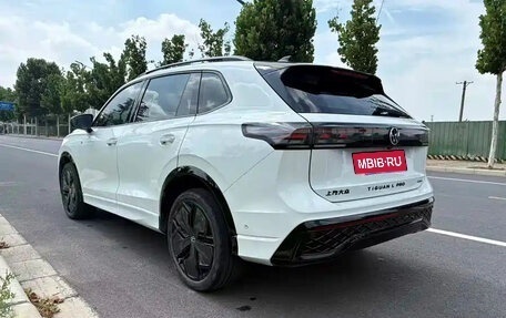Volkswagen Tiguan, 2025 год, 3 812 444 рублей, 5 фотография