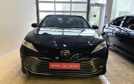 Toyota Camry, 2018 год, 2 250 000 рублей, 2 фотография