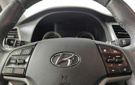 Hyundai Tucson III, 2018 год, 2 200 000 рублей, 24 фотография