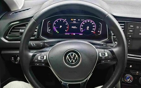 Volkswagen T-Roc I, 2023 год, 1 480 000 рублей, 10 фотография