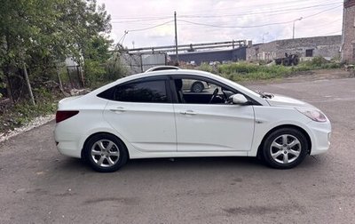 Hyundai Solaris II рестайлинг, 2013 год, 635 000 рублей, 1 фотография