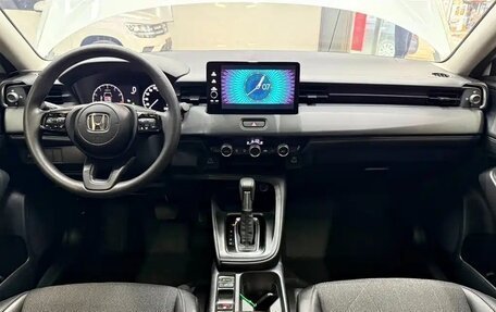 Honda Vezel, 2024 год, 1 680 000 рублей, 7 фотография