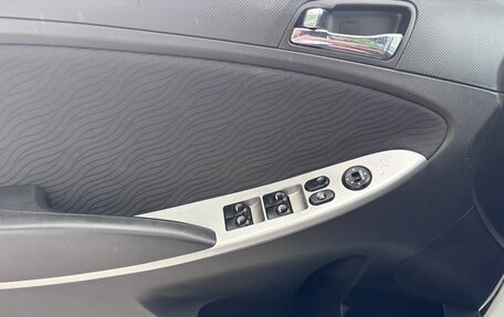 Hyundai Solaris II рестайлинг, 2013 год, 635 000 рублей, 5 фотография