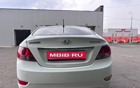 Hyundai Solaris II рестайлинг, 2013 год, 635 000 рублей, 10 фотография