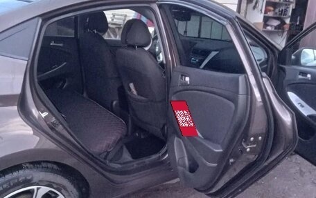 Hyundai Solaris II рестайлинг, 2016 год, 1 350 000 рублей, 5 фотография