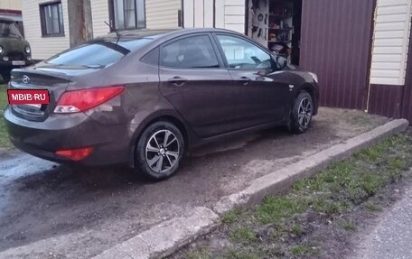 Hyundai Solaris II рестайлинг, 2016 год, 1 350 000 рублей, 3 фотография