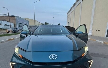 Toyota Camry, 2024 год, 4 800 000 рублей, 2 фотография