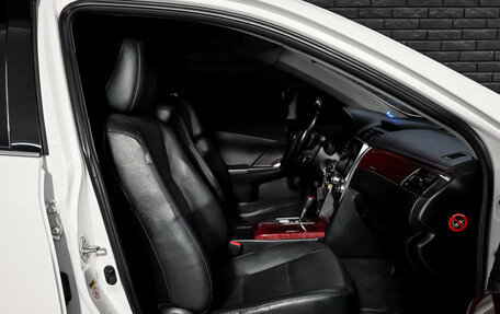 Toyota Camry, 2014 год, 1 650 000 рублей, 10 фотография