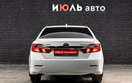 Toyota Camry, 2014 год, 1 650 000 рублей, 5 фотография