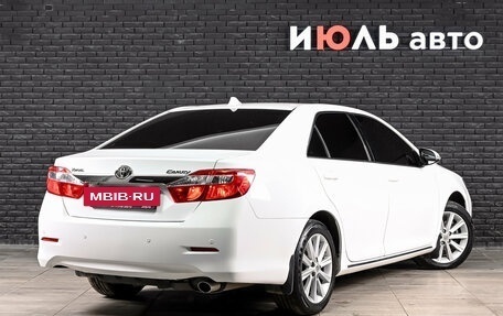 Toyota Camry, 2014 год, 1 650 000 рублей, 4 фотография