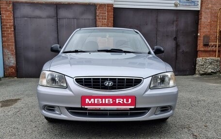 Hyundai Accent II, 2004 год, 425 000 рублей, 2 фотография