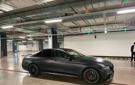 Mercedes-Benz E-Класс AMG, 2017 год, 2 800 000 рублей, 4 фотография
