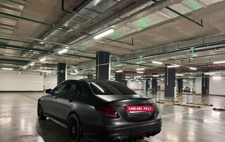 Mercedes-Benz E-Класс AMG, 2017 год, 2 800 000 рублей, 6 фотография