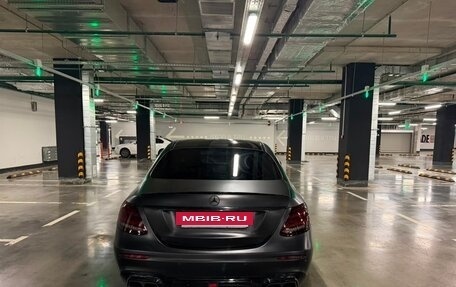 Mercedes-Benz E-Класс AMG, 2017 год, 2 800 000 рублей, 7 фотография