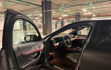 Mercedes-Benz E-Класс AMG, 2017 год, 2 800 000 рублей, 8 фотография