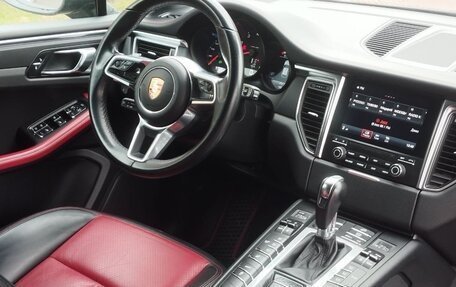 Porsche Macan I рестайлинг, 2018 год, 4 499 000 рублей, 15 фотография