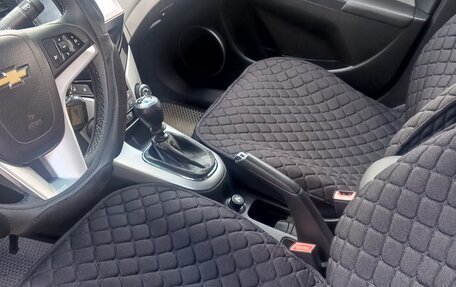 Chevrolet Cruze II, 2011 год, 700 000 рублей, 10 фотография
