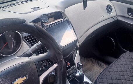 Chevrolet Cruze II, 2011 год, 700 000 рублей, 11 фотография