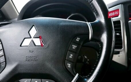 Mitsubishi Pajero IV, 2017 год, 2 999 000 рублей, 16 фотография